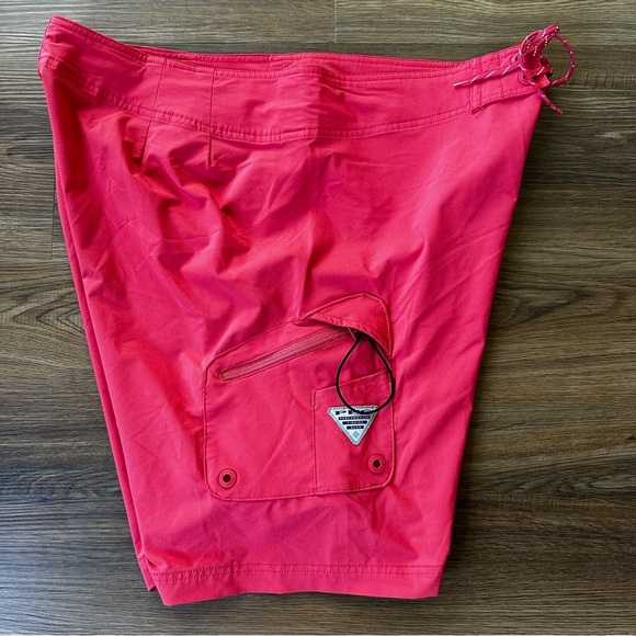 Columbia Men PFG Size 40 Red American Flag Drawstring Board Shorts Fishing Beach - Picture 7 of 9